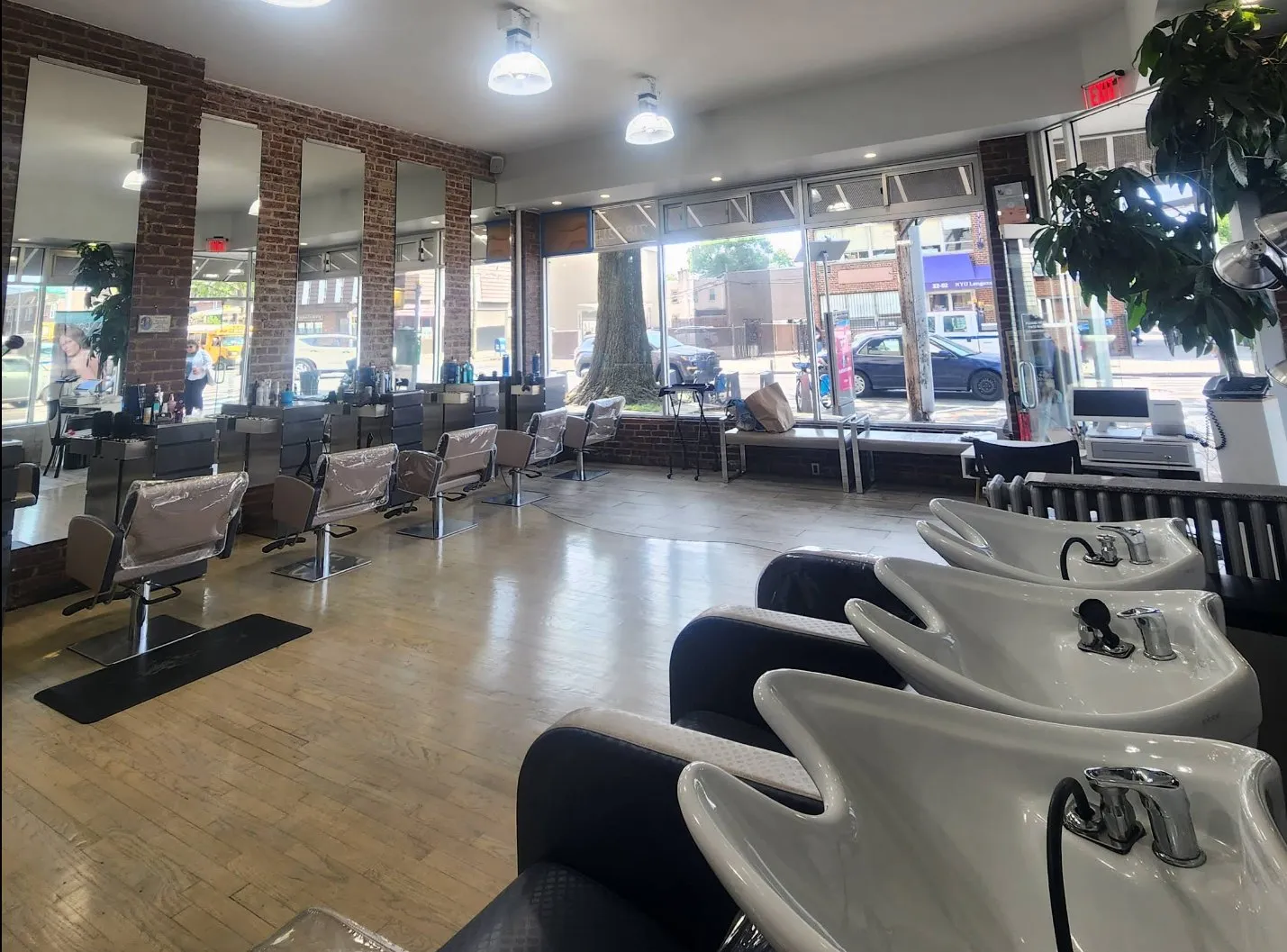 Styling stations at Envee Salon